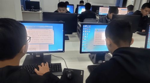 指尖上的較量 信息工程學(xué)院華為專才班計算機(jī)網(wǎng)絡(luò)工程探索